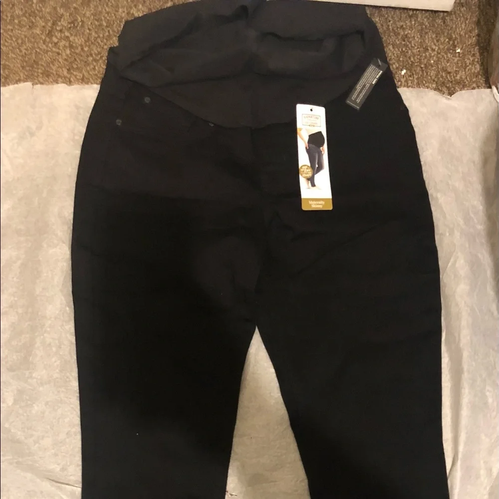 Maternity Baby Bump Skinny Jeans Signature by Levi Strauss & Co. - Picture 3 of 9